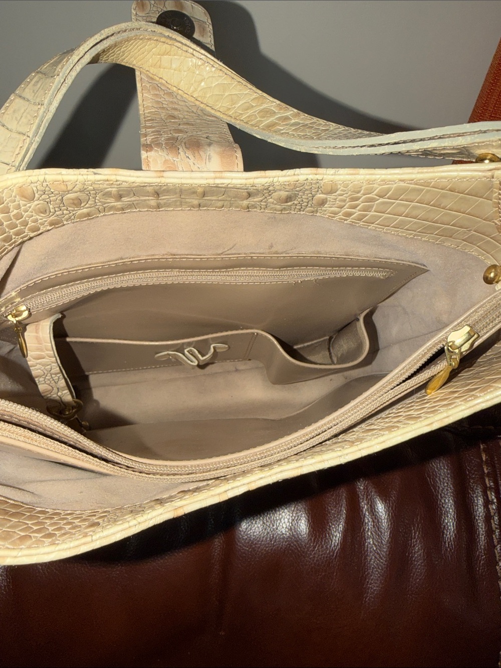 ‼️Brahmin Croc Embossed Leather Shoulder Bag - Picture 10 of 12